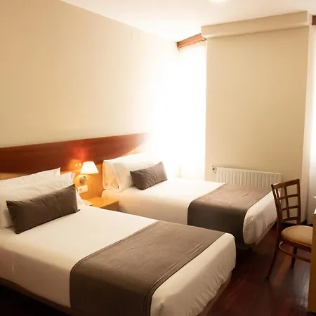 Hotel Real *